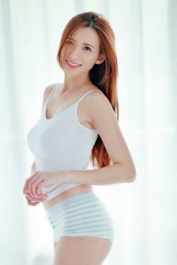 美女揉乳房